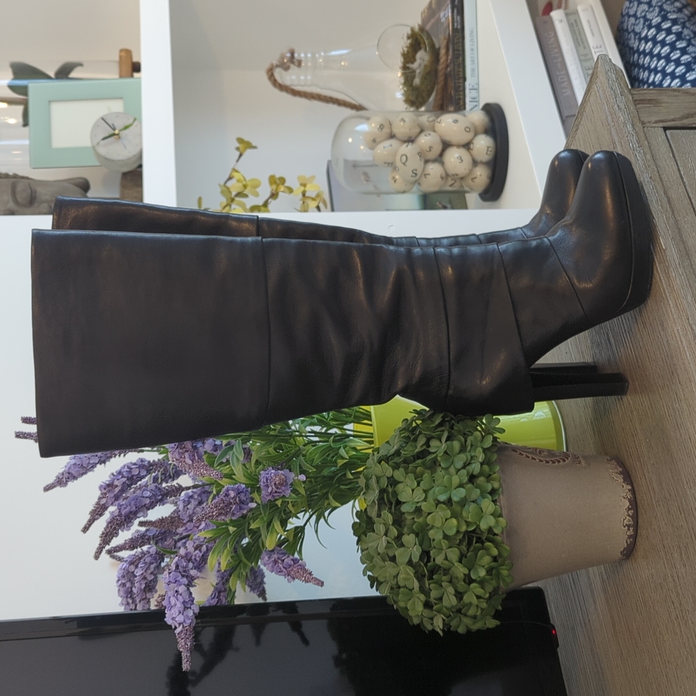 Fendi Bandage Boots in Black Leather Size 39.5
